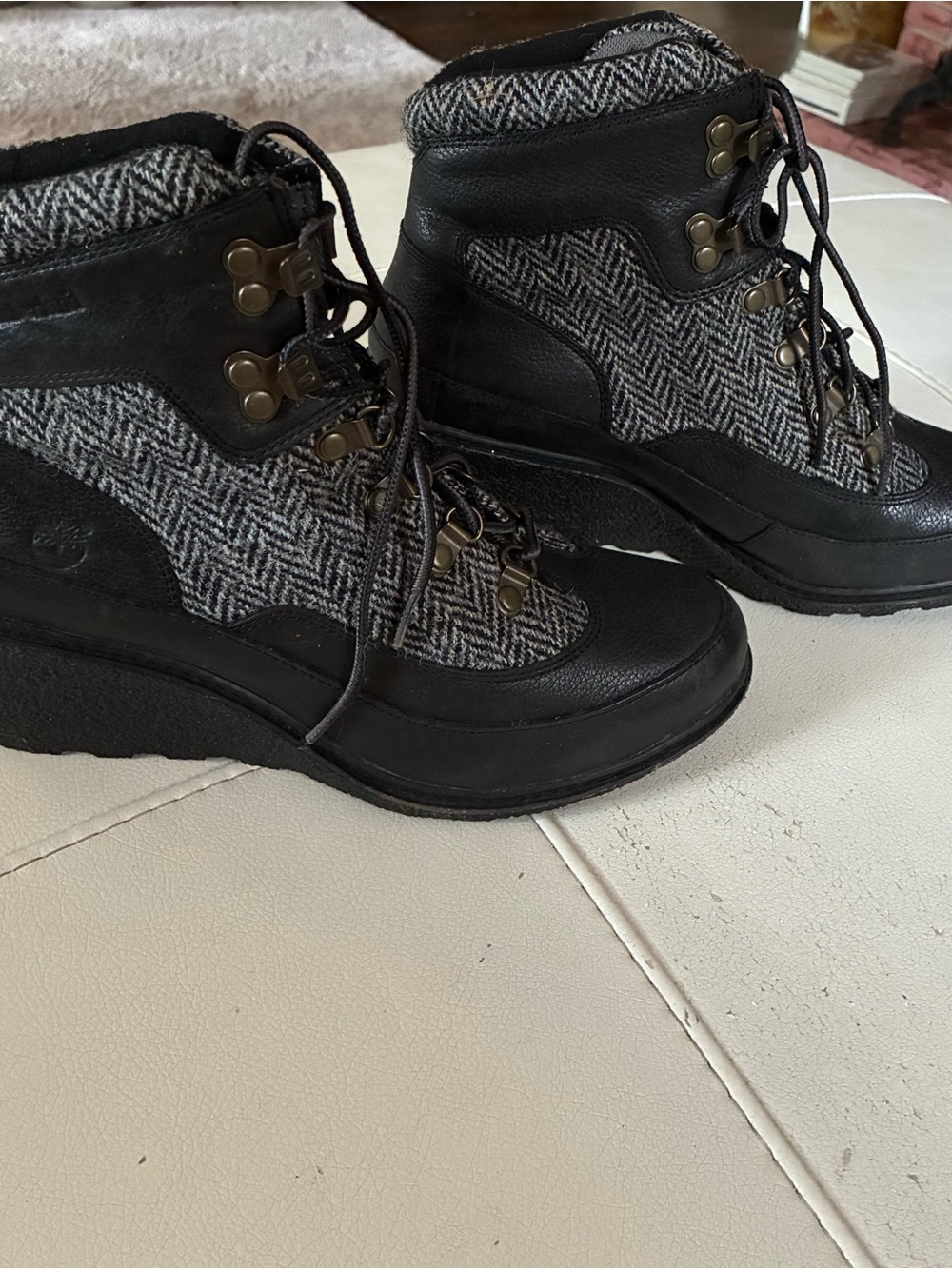 Timberland Wedge Lace-Up Ankle Boots in Black and Gray